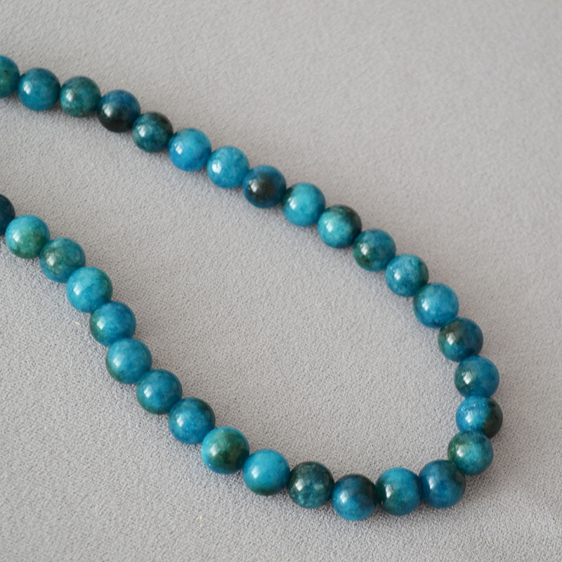 Schöne Halskette mit einzigartigem Stil