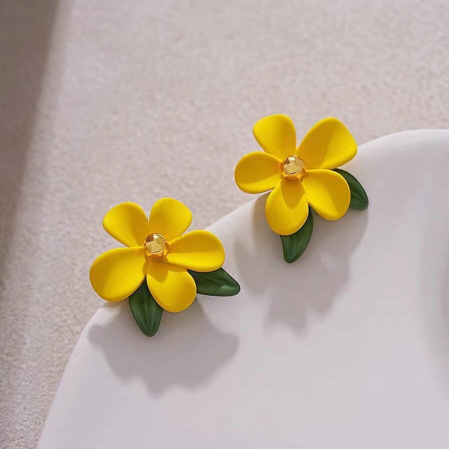 Atemberaubende Ohrring für den Alltag