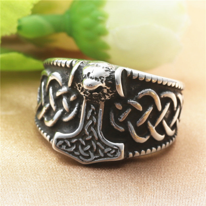 Schöne Ring mit einzigartigem Stil