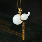 Schöne Gold Halskette mit einzigartigem Stil