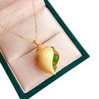 Schöne Gold Halskette mit einzigartigem Stil