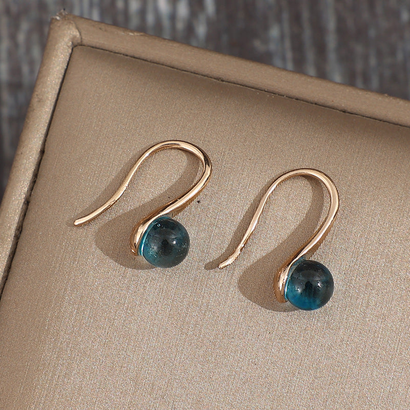 Zarte handwerkliche Ohrring