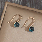 Zarte handwerkliche Ohrring