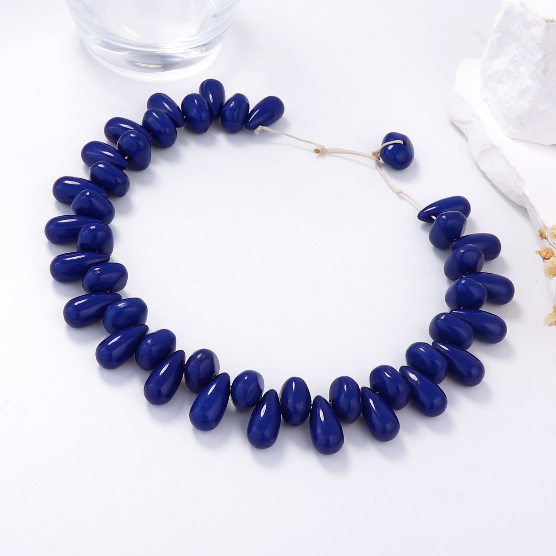 Schöne Armband mit einzigartigem Stil