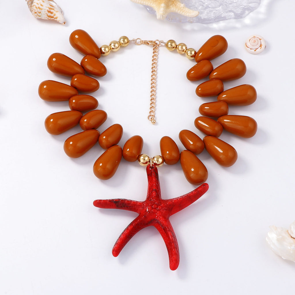 Schöne Halskette mit einzigartigem Stil