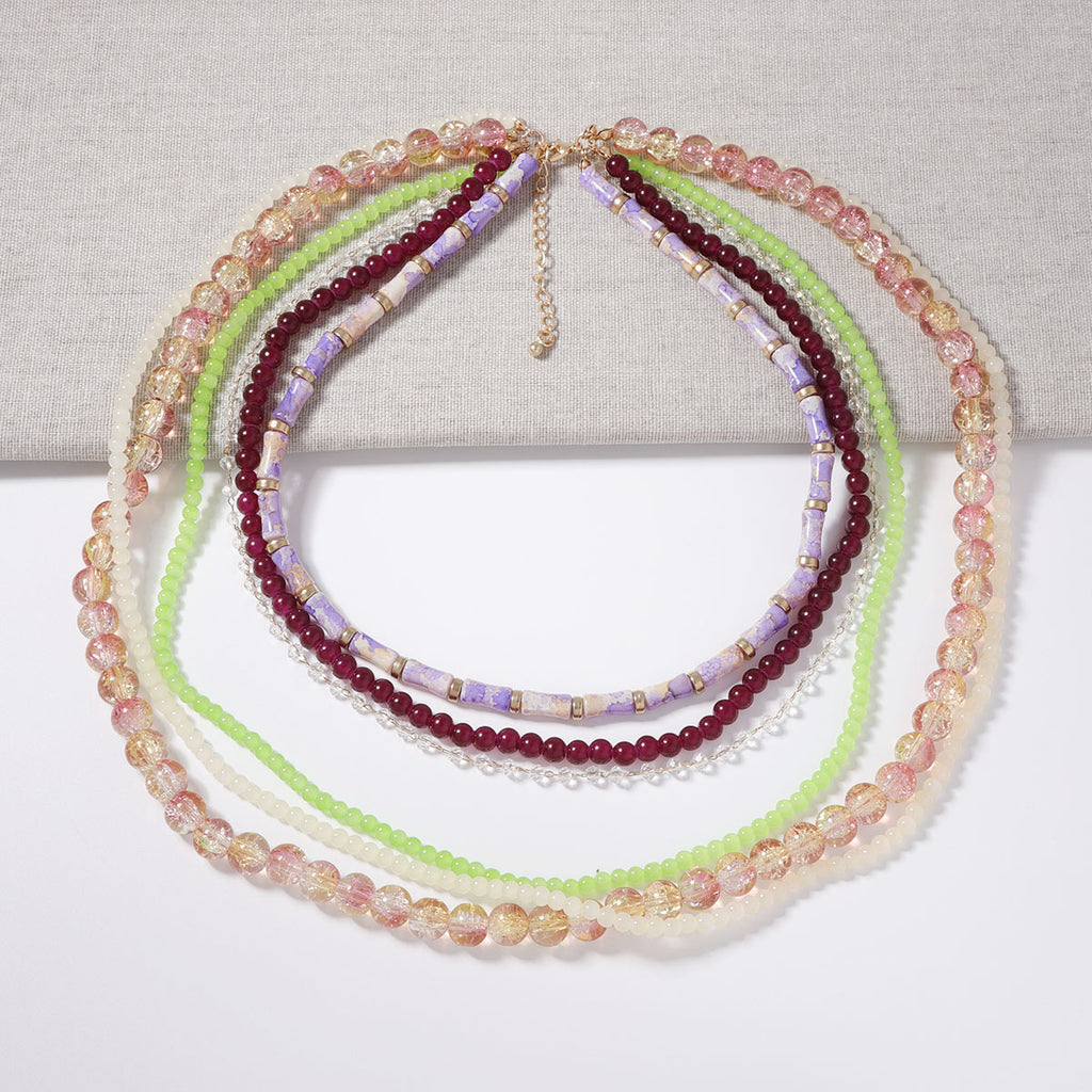 Schöne Halskette mit einzigartigem Stil