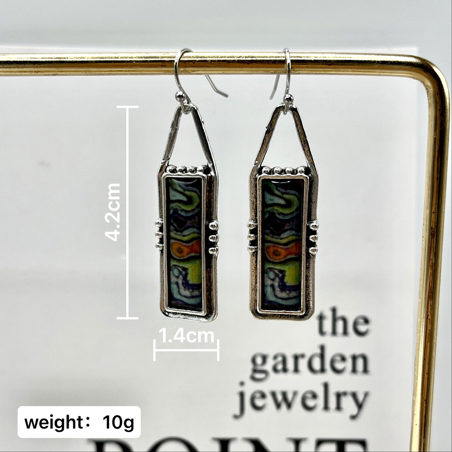 Schöne Ohrring mit einzigartigem Stil