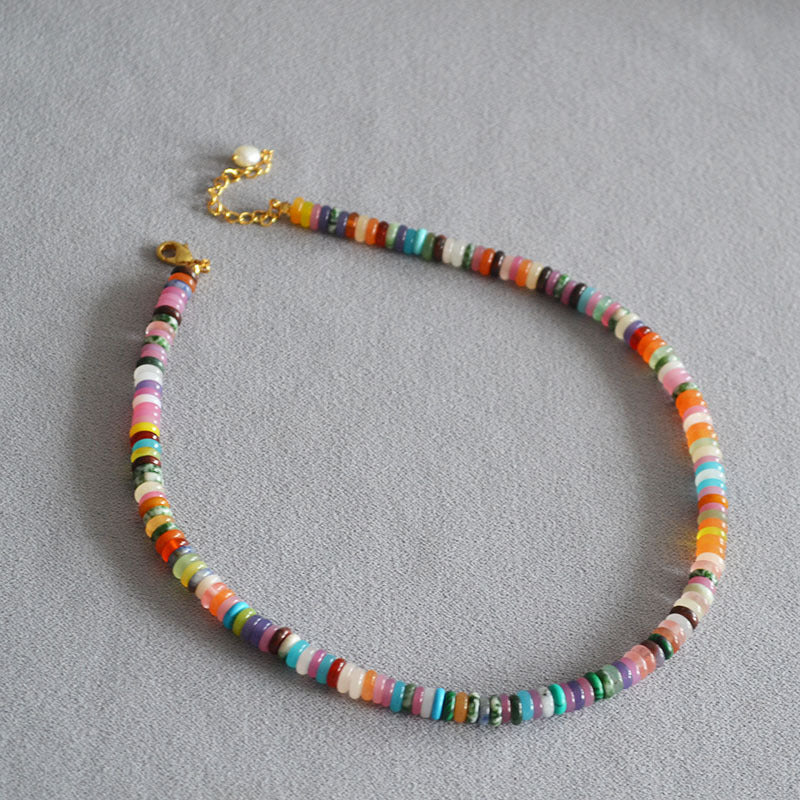 Zarte handwerkliche Halskette