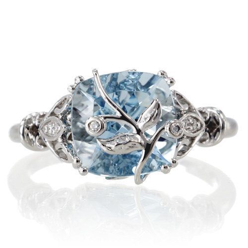 Schöne Armband mit einzigartigem Stil