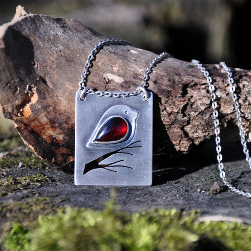 Zarte handwerkliche Halskette