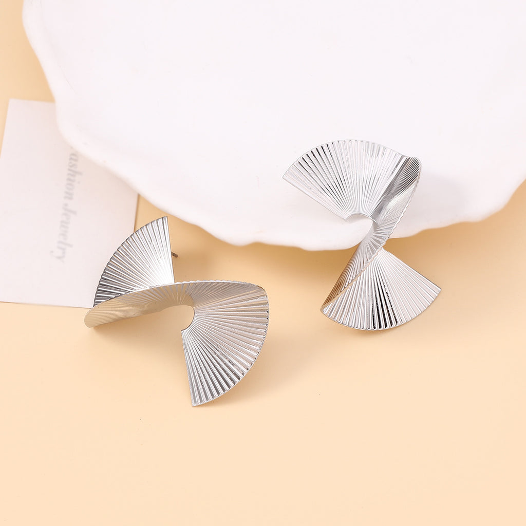 Atemberaubende Ohrring für den Alltag