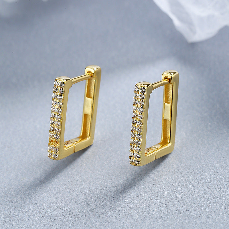 Zarte handwerkliche Ohrring