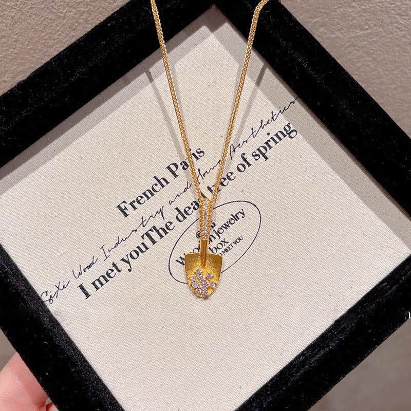 Klassische Gold Halskette mit zeitloser Eleganz