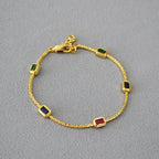 Schöne Gold Halskette mit einzigartigem Stil