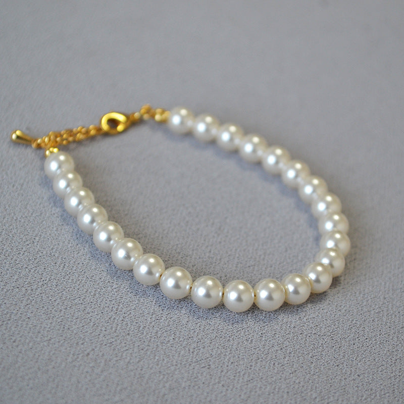 Schöne Perlen Armband mit einzigartigem Stil