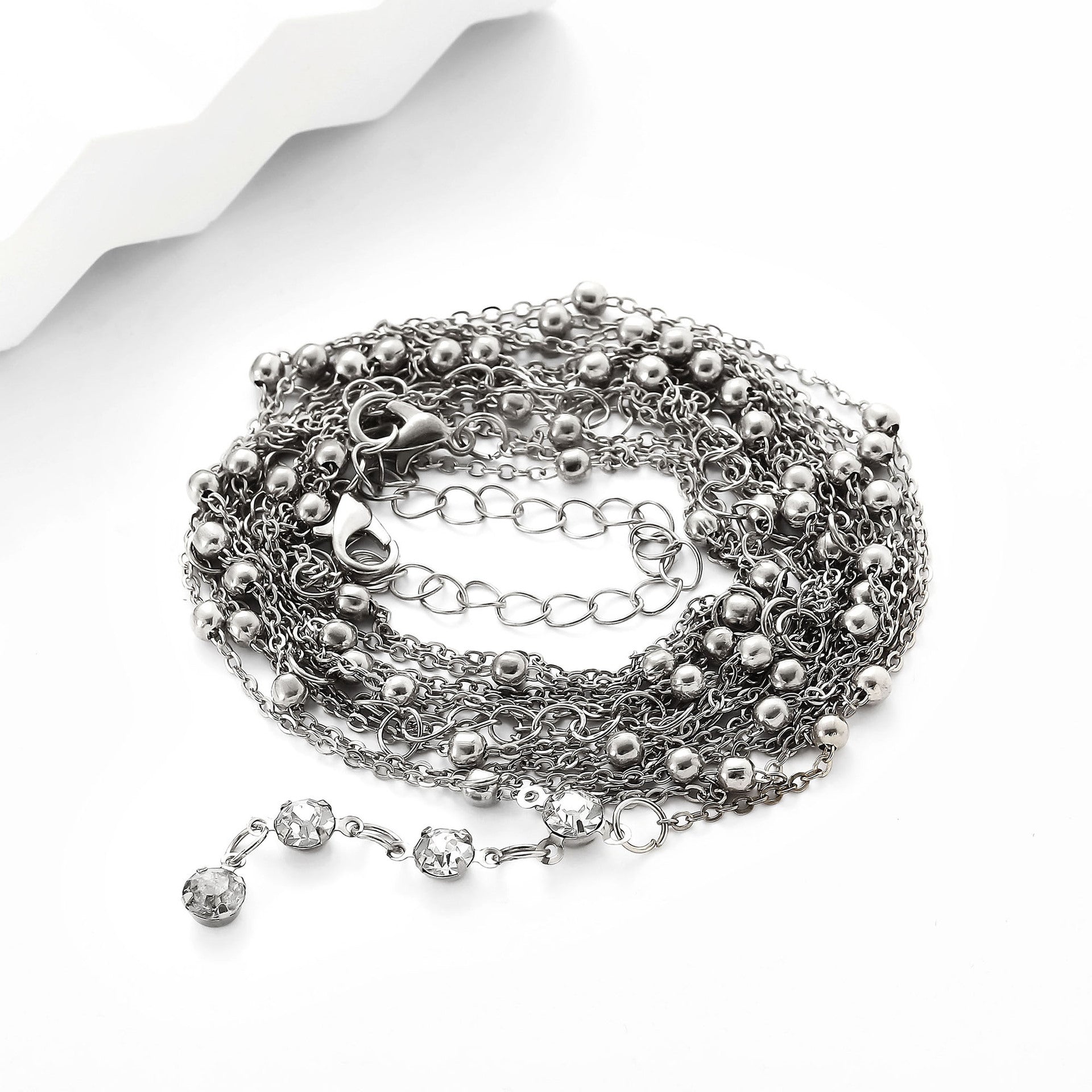 Schöne Halskette mit einzigartigem Stil