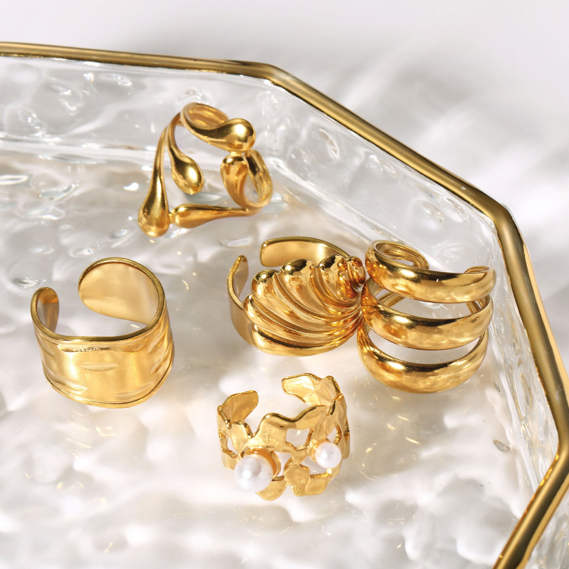 Zarte handwerkliche Gold Armband