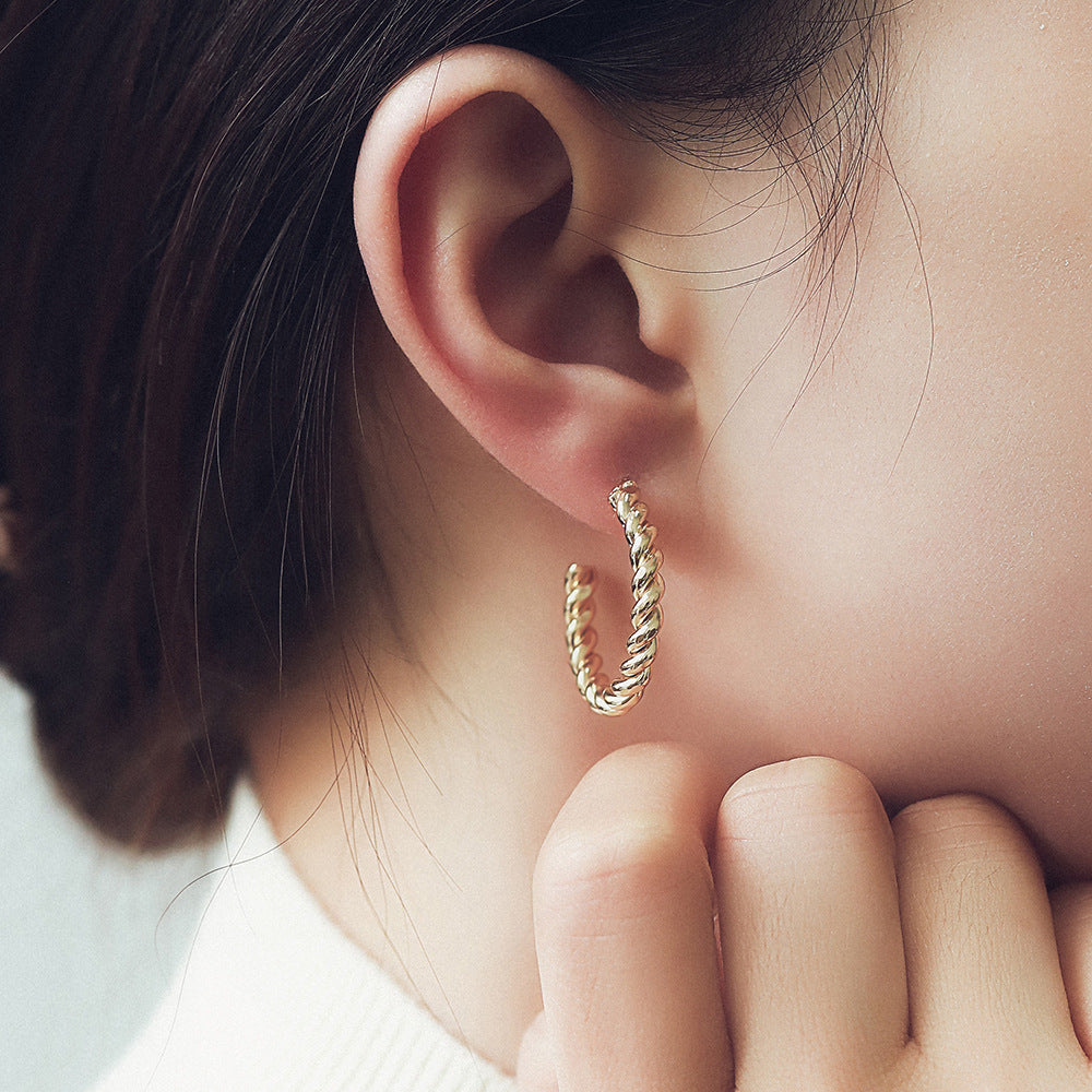 Atemberaubende Gold Ohrring für den Alltag