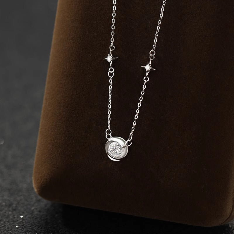 Schöne Halskette mit einzigartigem Stil