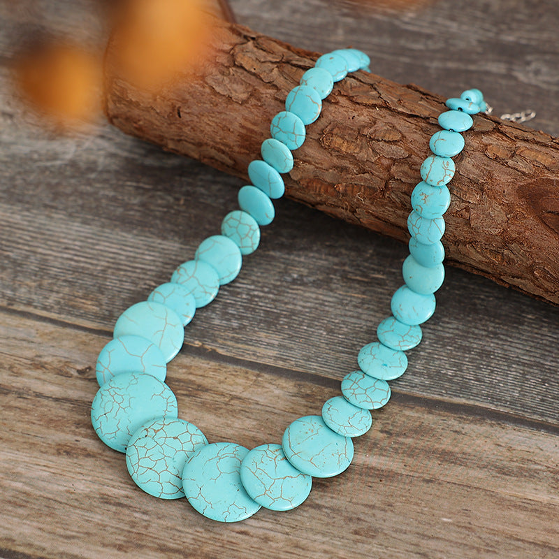 Zarte handwerkliche Halskette