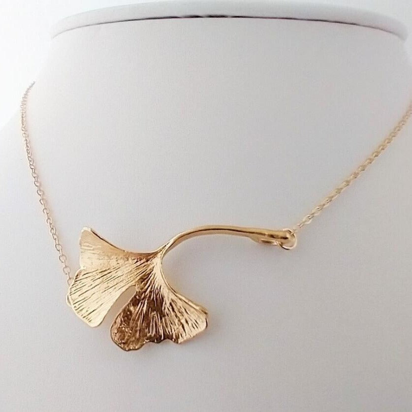 Zarte handwerkliche Halskette