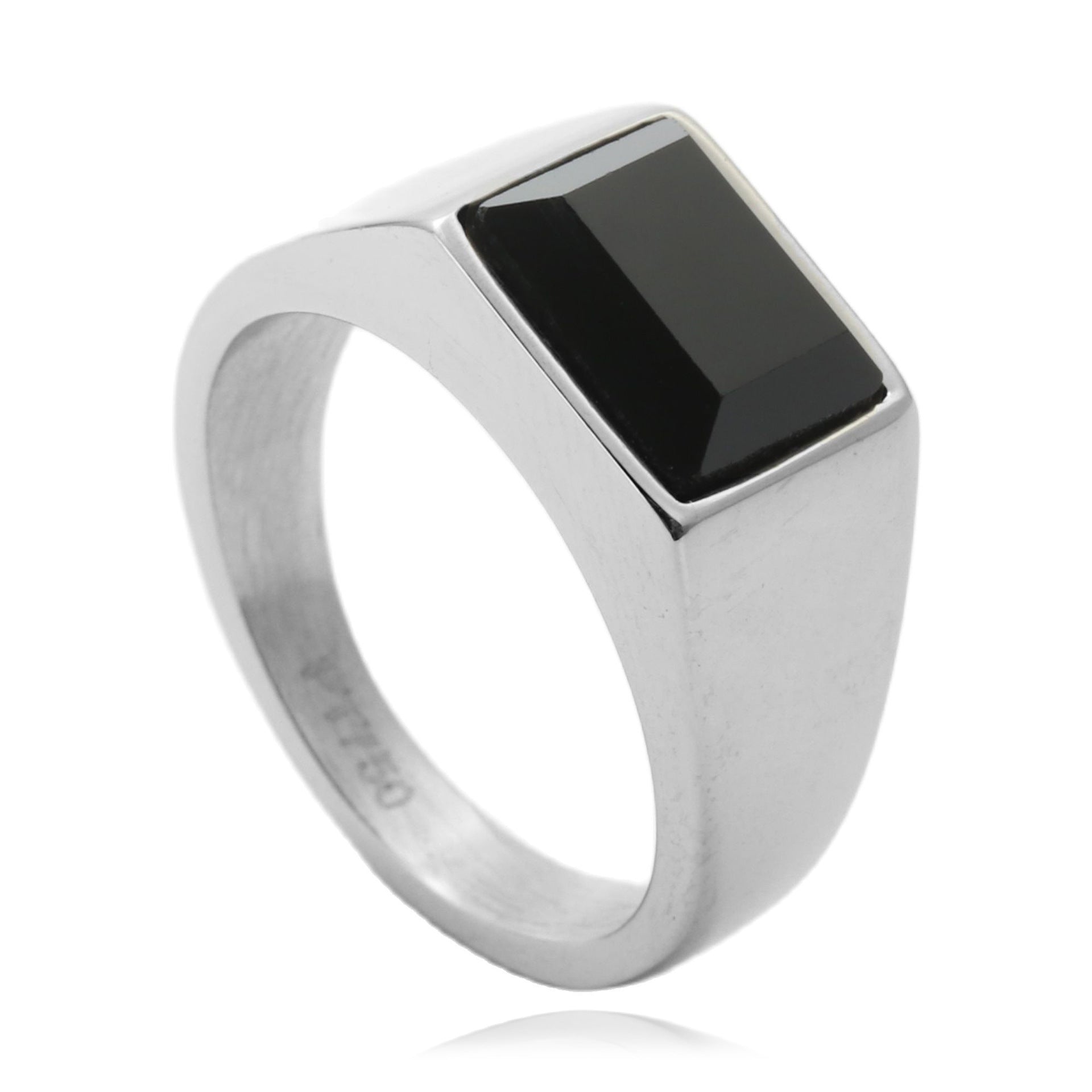 Zarte handwerkliche Ring