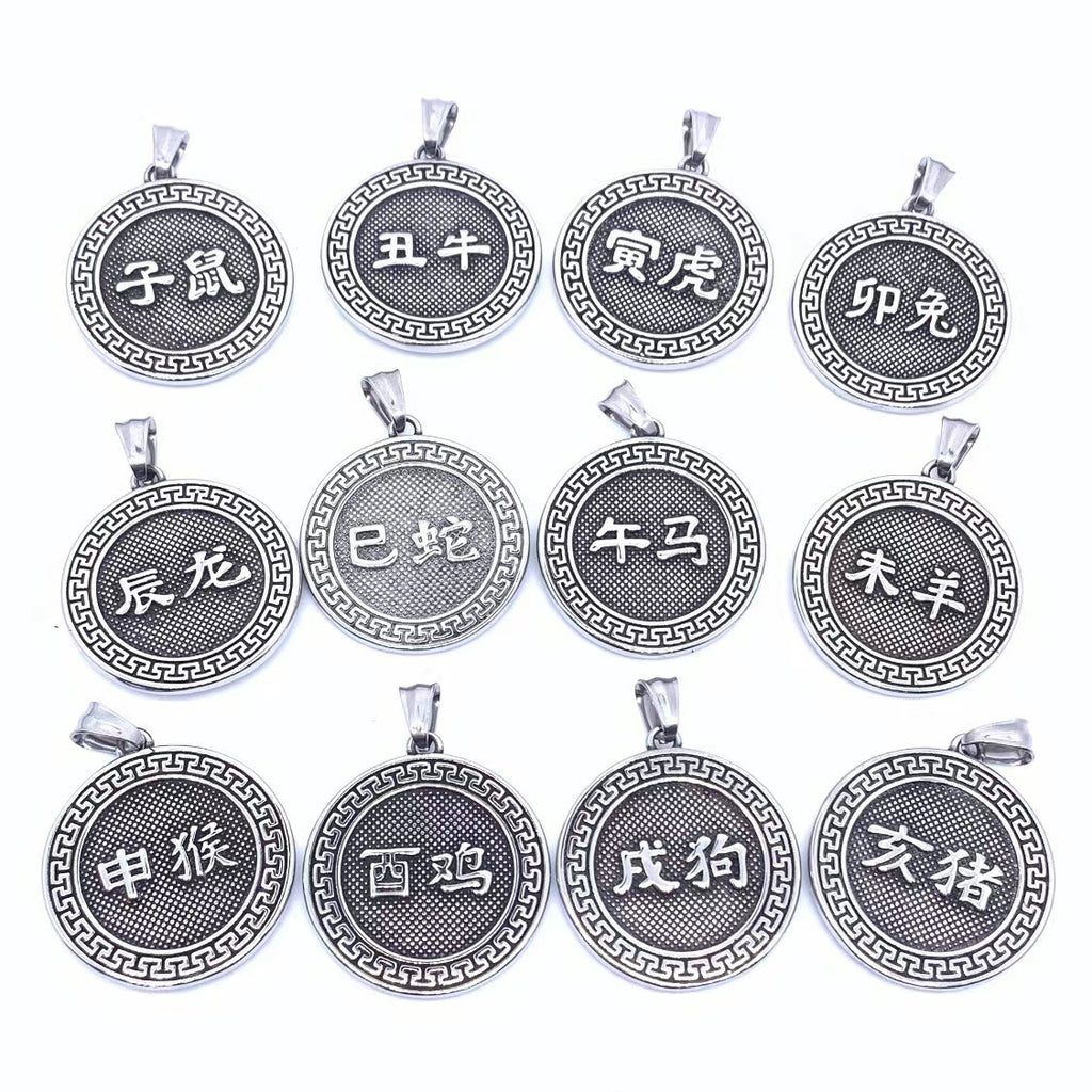 Schöne Halskette mit einzigartigem Stil