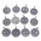 Schöne Halskette mit einzigartigem Stil