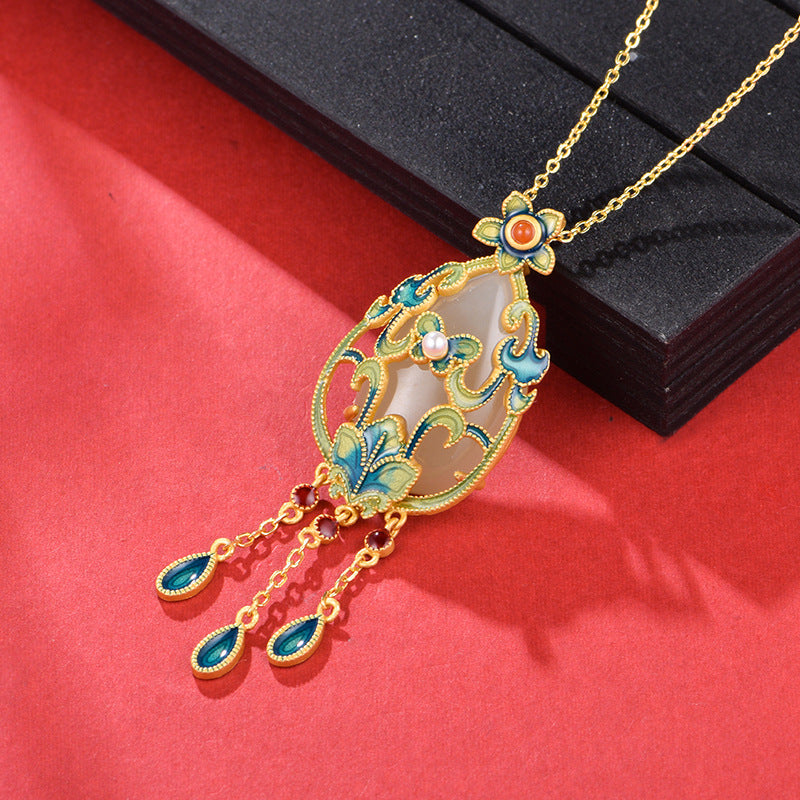 Schöne Silber Halskette mit einzigartigem Stil