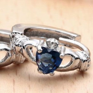 Schöne Ohrring mit einzigartigem Stil