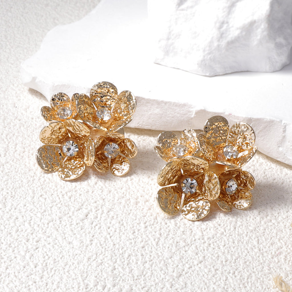 Atemberaubende Ohrring für den Alltag