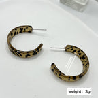 Zarte handwerkliche Ohrring