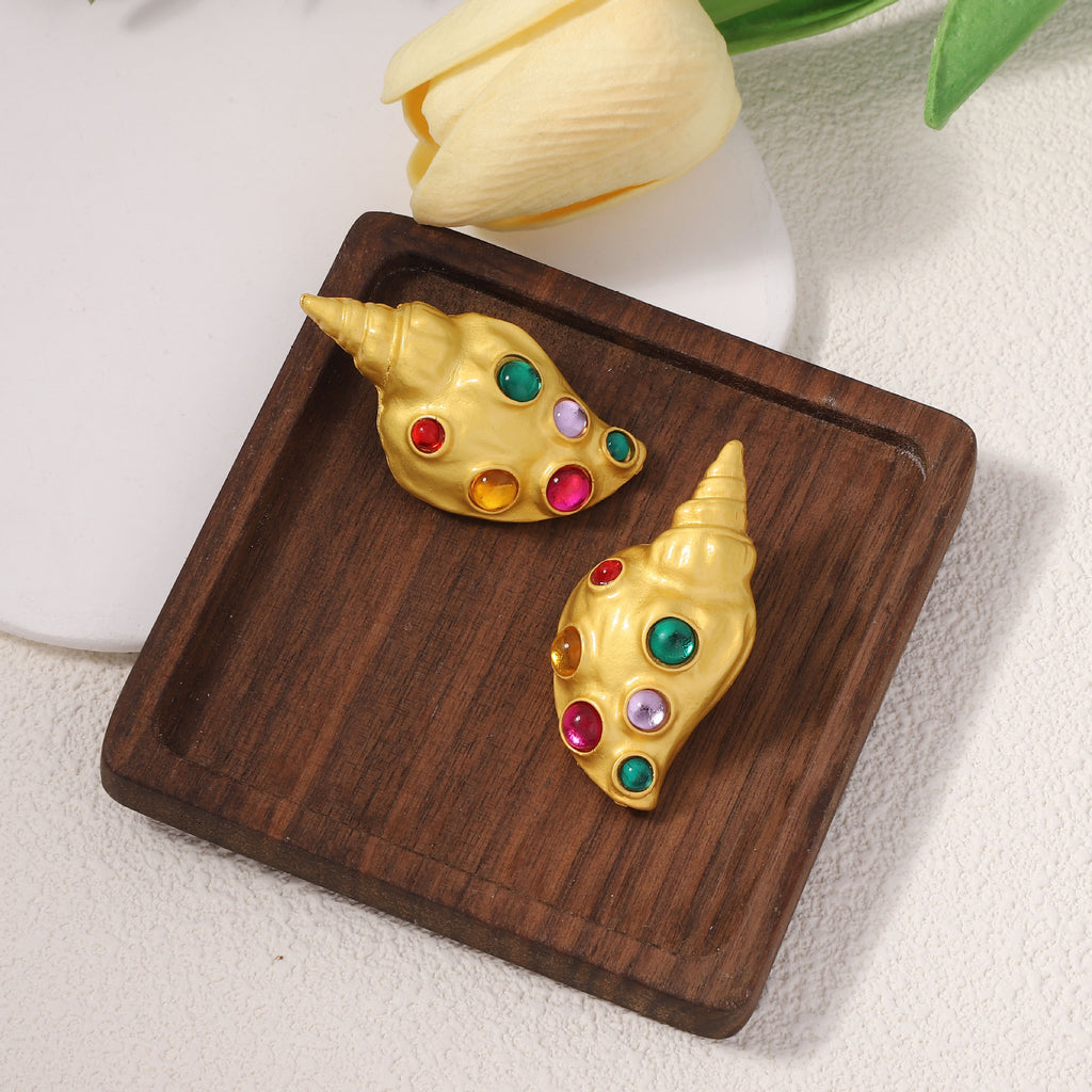 Atemberaubende Ohrring für den Alltag