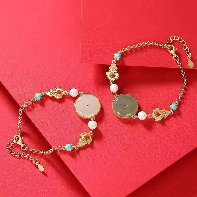 Schöne Gold Armband mit einzigartigem Stil