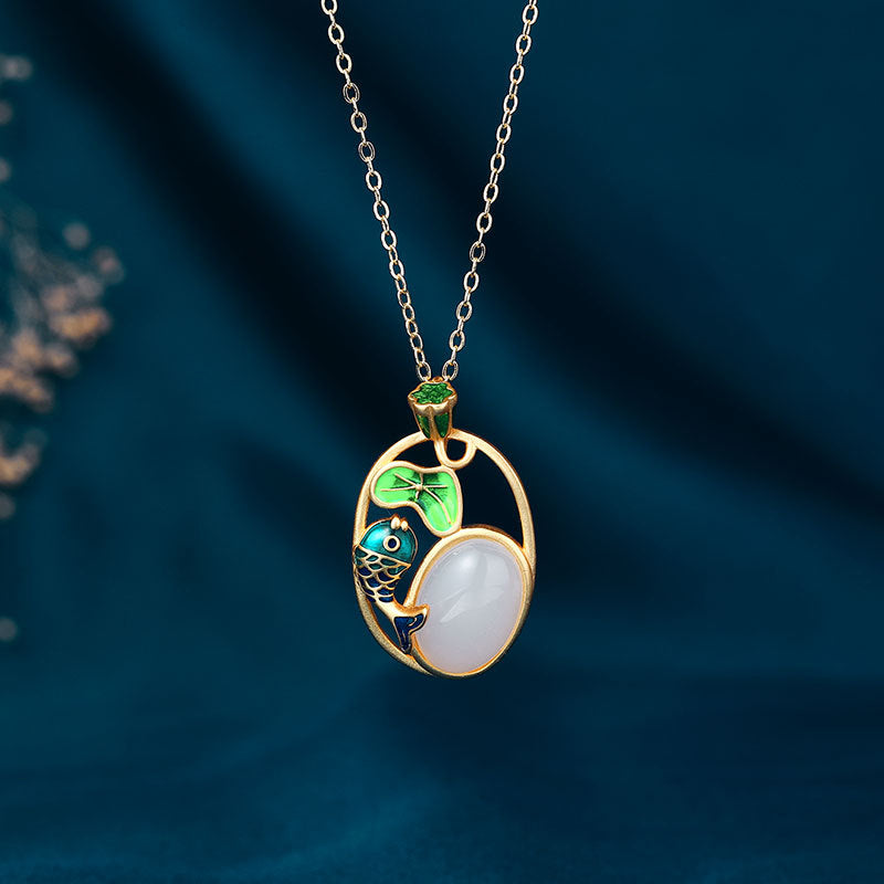 Zarte handwerkliche Halskette