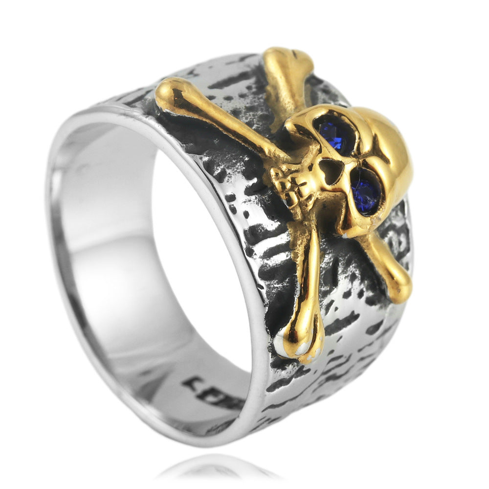 Zarte handwerkliche Ring