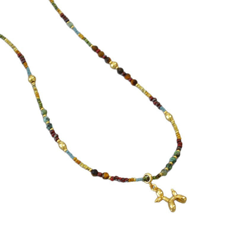 Schöne Halskette mit einzigartigem Stil