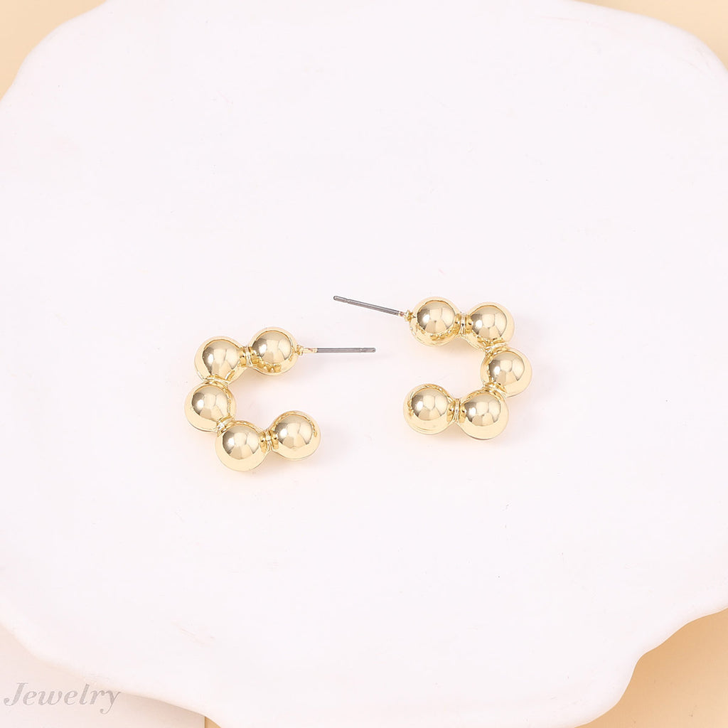 Atemberaubende Ohrring für den Alltag