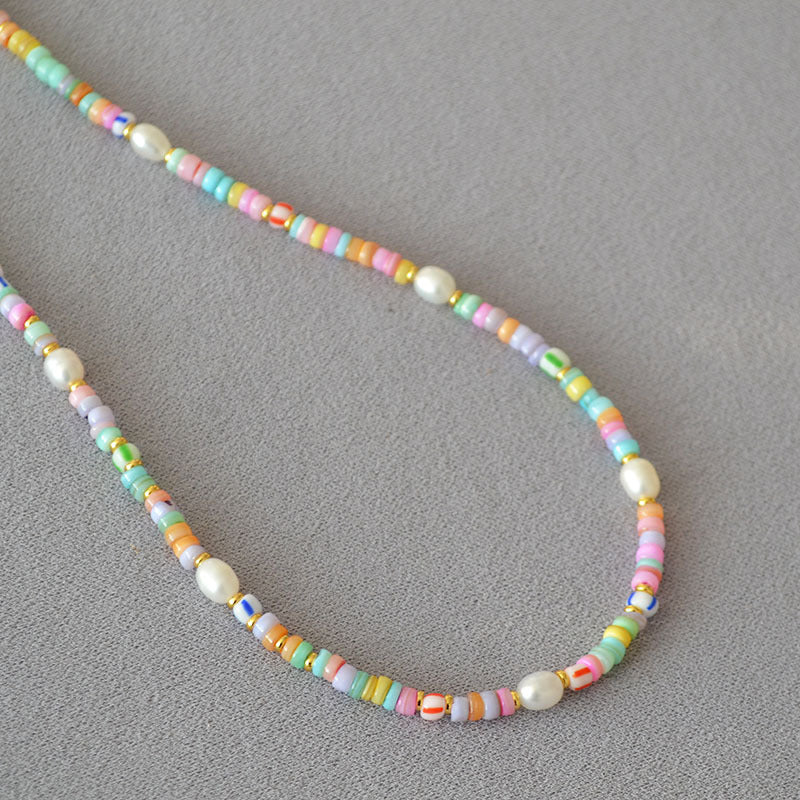 Zarte handwerkliche Perlen Halskette