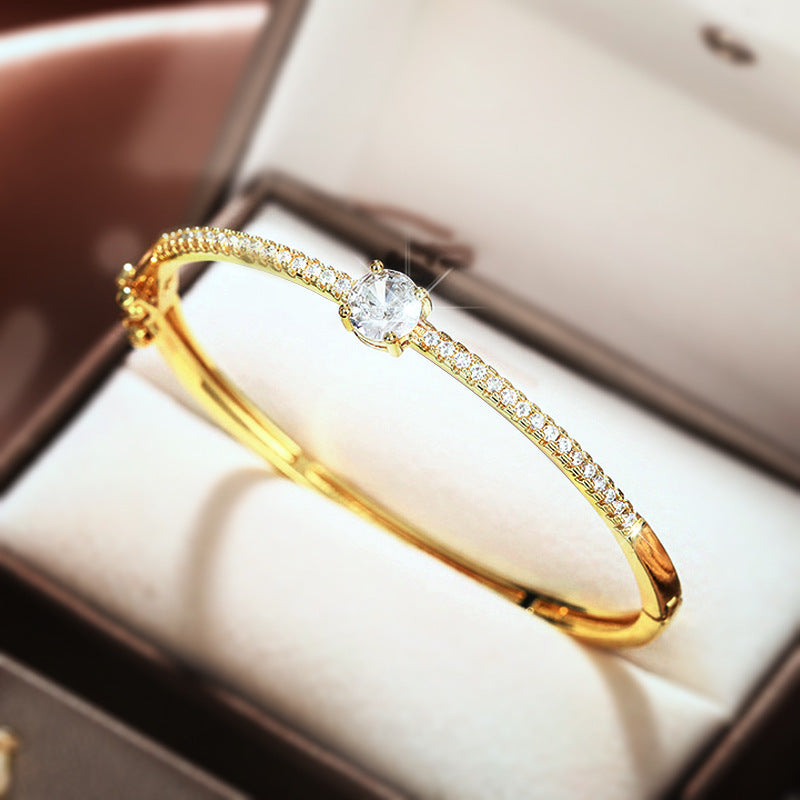 Zarte handwerkliche Armband