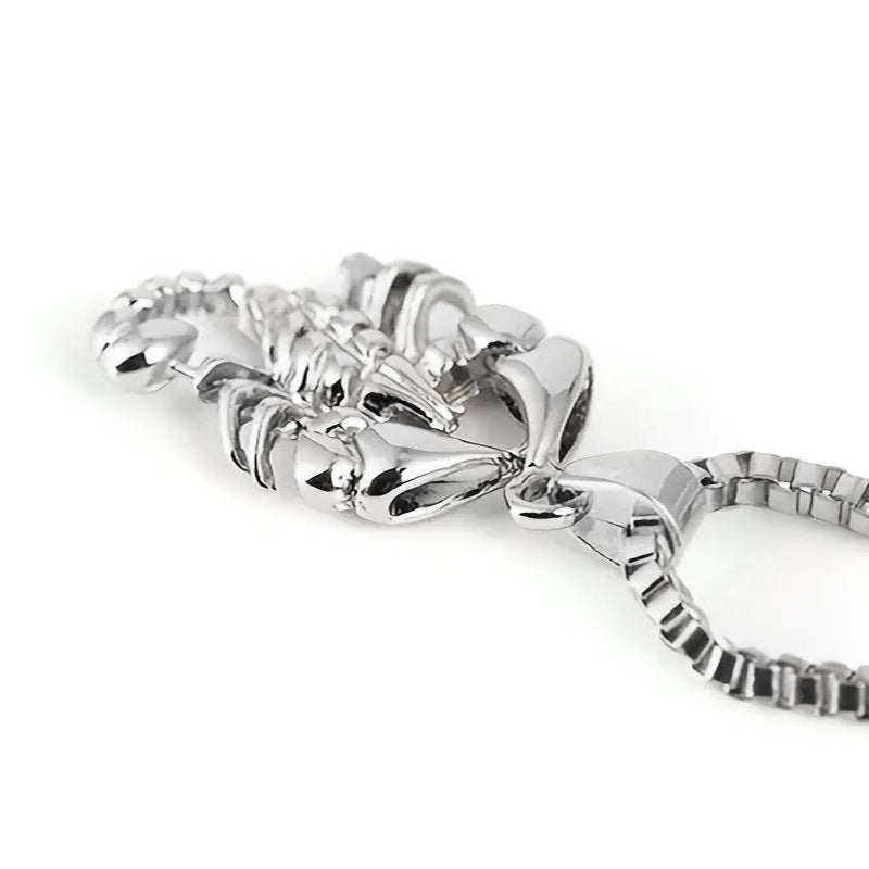 Zarte handwerkliche Gold Halskette