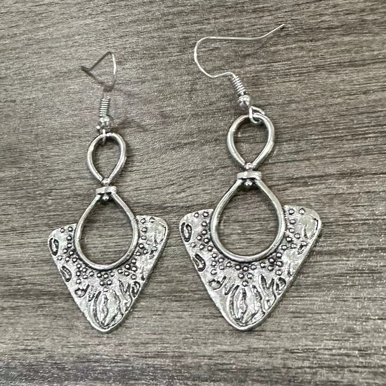 Atemberaubende Ohrring für den Alltag