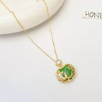 Schöne Halskette mit einzigartigem Stil