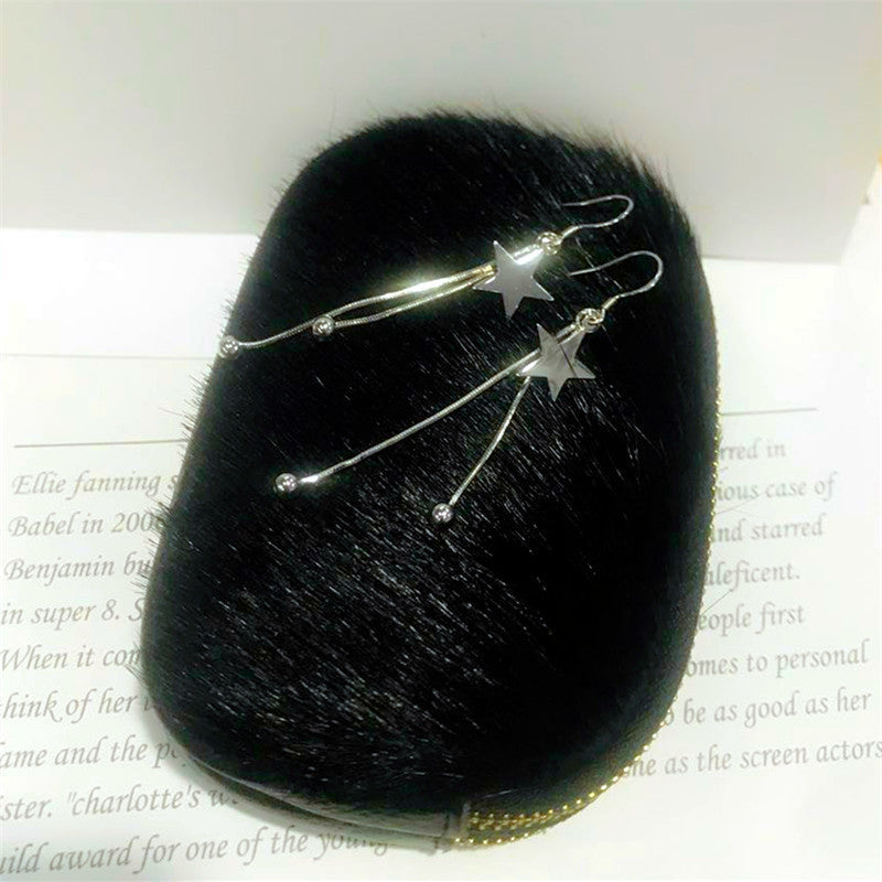 Zarte handwerkliche Ohrring