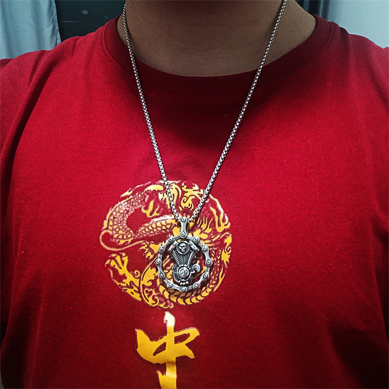 Zarte handwerkliche Halskette