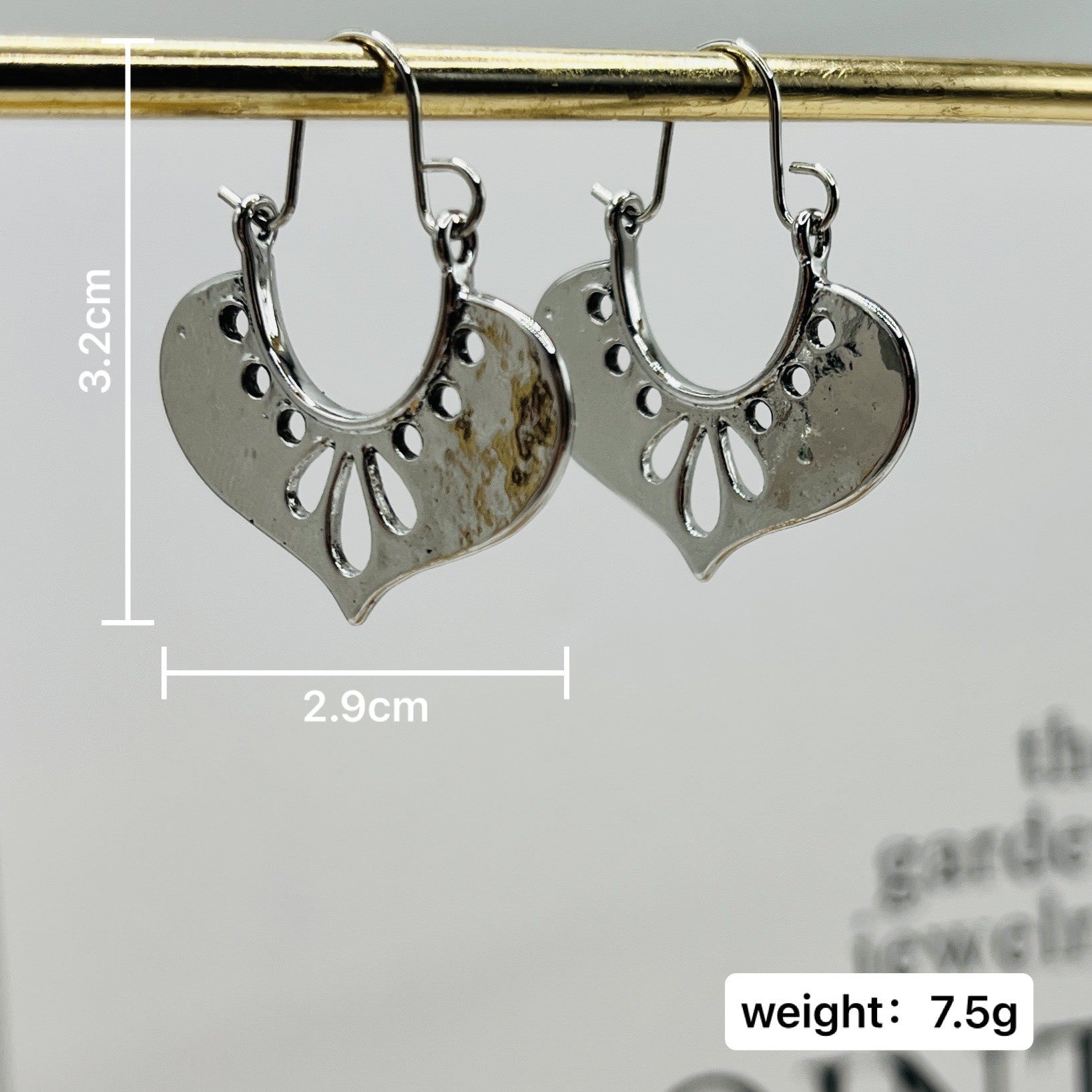 Atemberaubende Ohrring für den Alltag