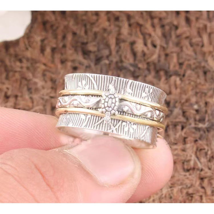 Zarte handwerkliche Ring