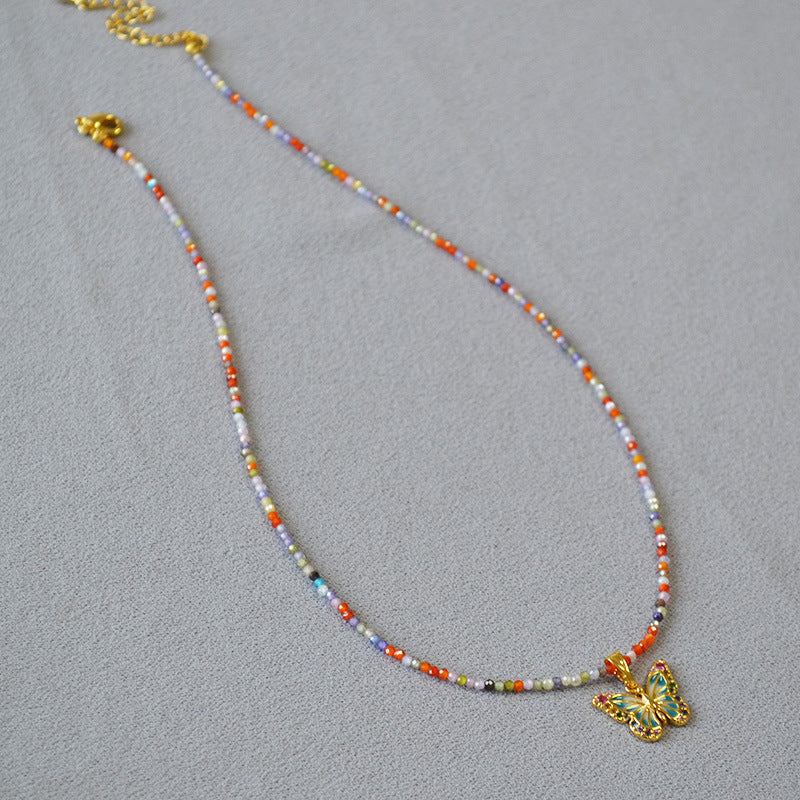 Schöne Halskette mit einzigartigem Stil