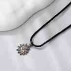 Schöne Halskette mit einzigartigem Stil