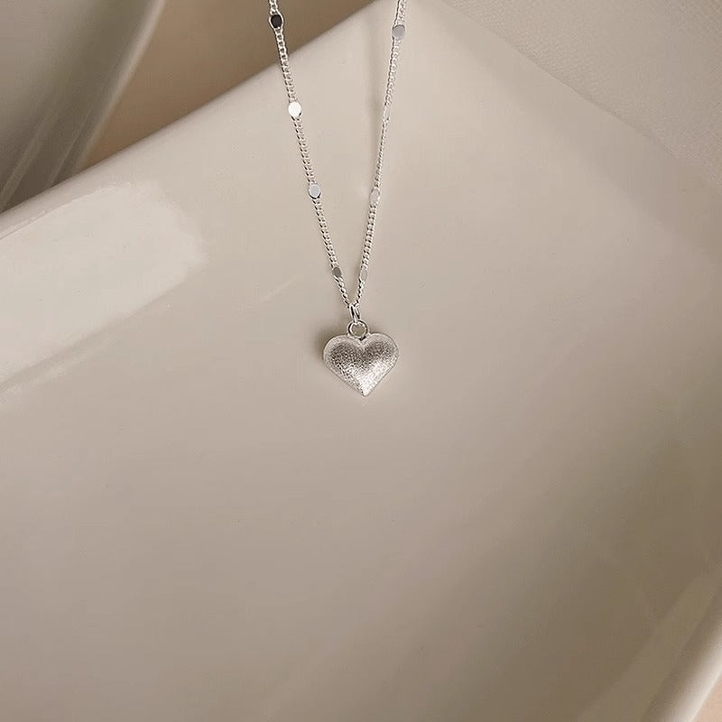 Zarte handwerkliche Halskette